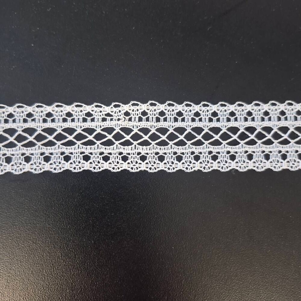 Lace, Vintage Edging 1 1/8" White 3.5 yds Ruffled 3 yds flat